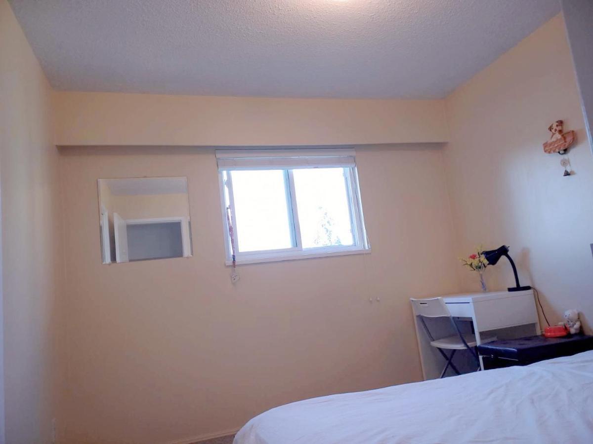 Private Room With Queen Bed In Richmond 202 Εξωτερικό φωτογραφία